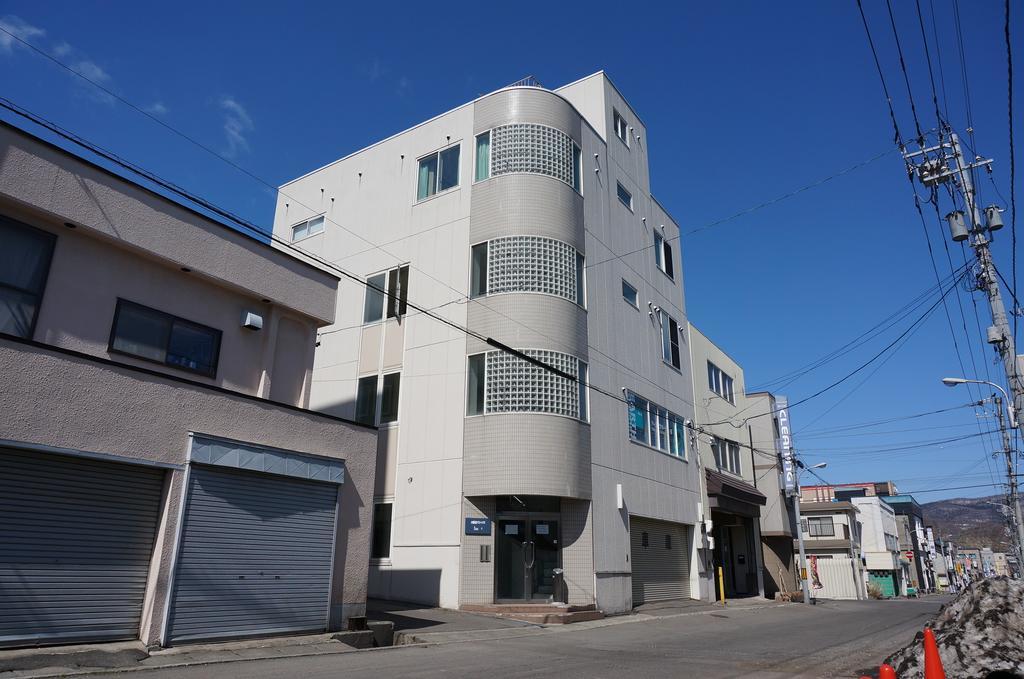 Otaru Ekimae Guest House Ito Екстер'єр фото