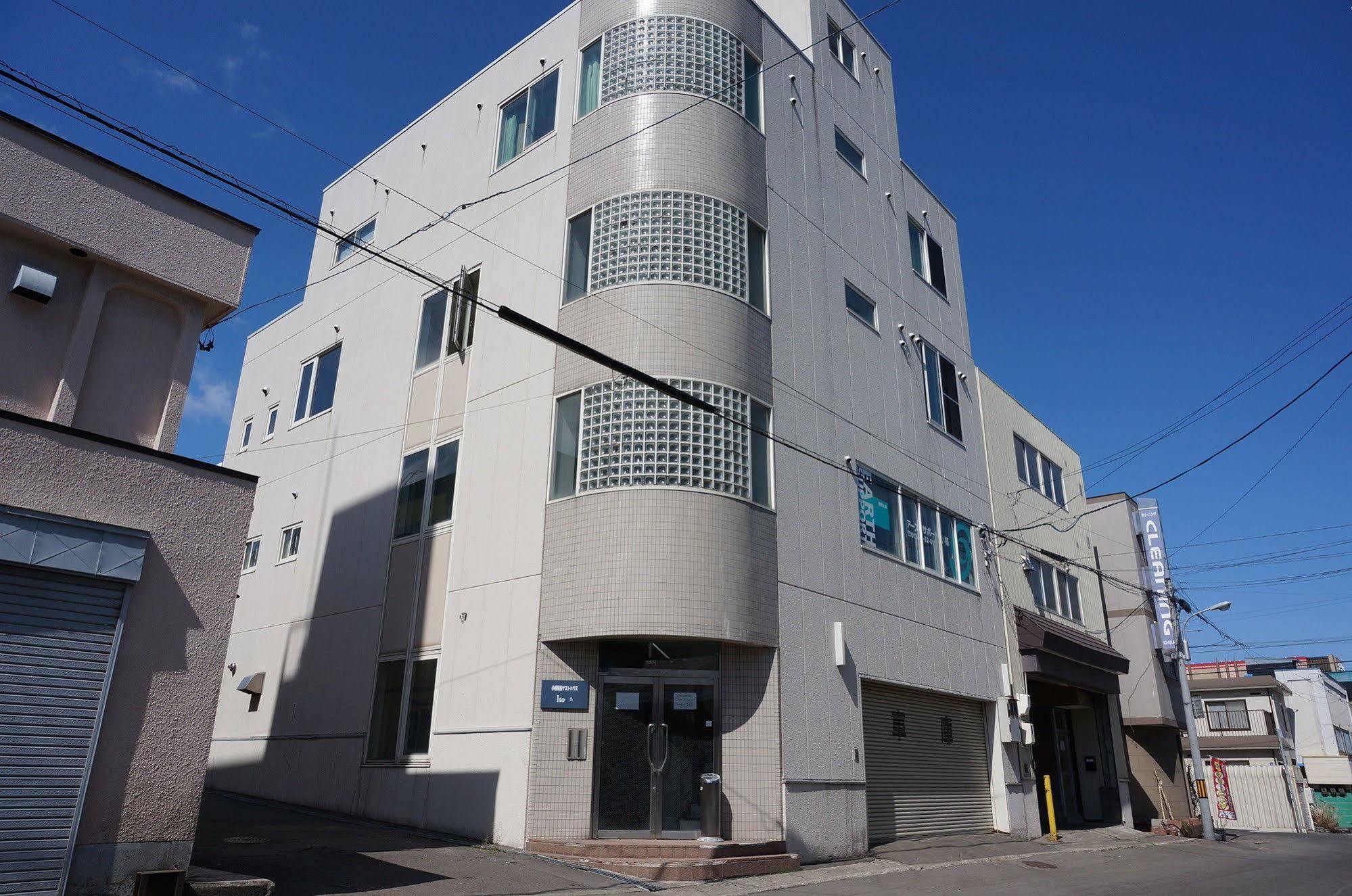 Otaru Ekimae Guest House Ito Екстер'єр фото